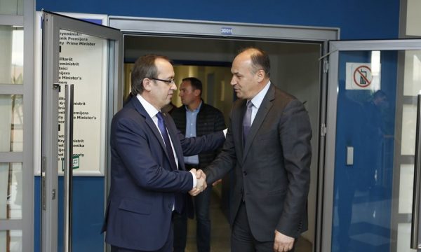 Hoxhaj për hyrjen në Qeveri: I kemi 24 deputetë, oferta për 2 ministri është joserioze