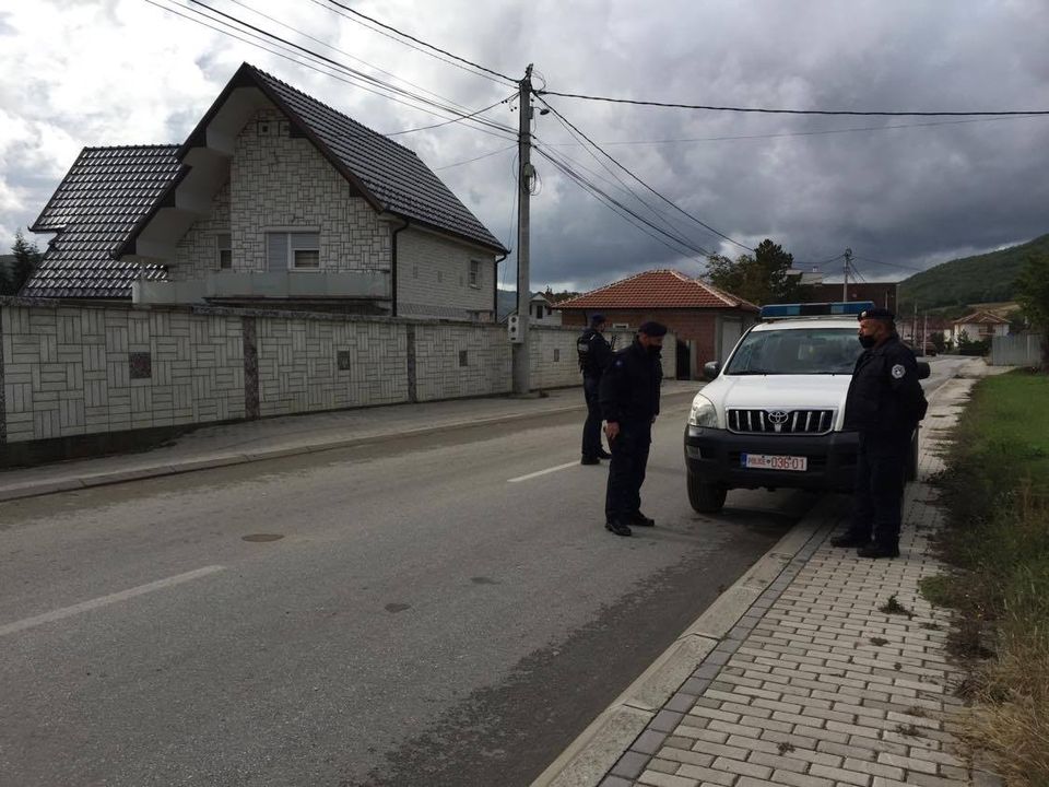 Kërcënohet Agim Bahtiri, forca të policisë stacionohen tek shtëpia e tij
