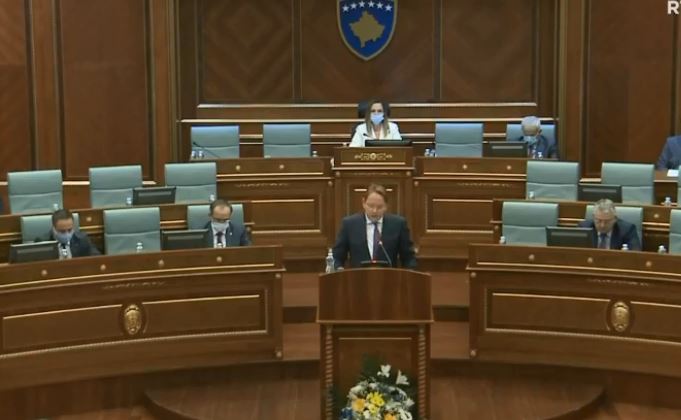 Varhelyi para deputetëve: BE-ja do të jetë gjithmonë në përkrahje të shtetit të Kosovës