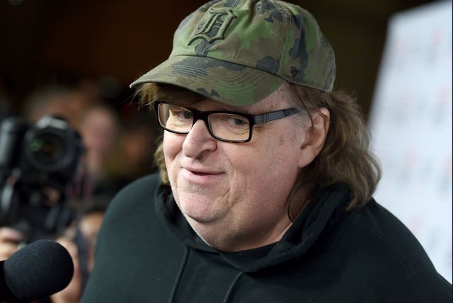 Michael Moore thotë se Donald Trump gënjen për diagnozën e Covid-19