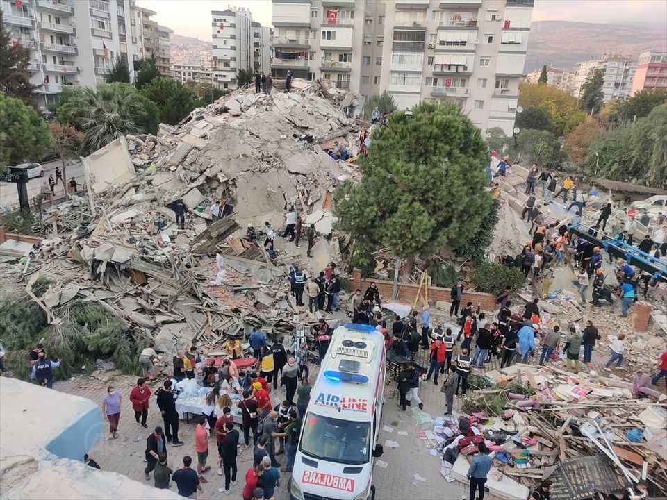 Shkon në 12 numri i të vdekurve nga tërmeti në Turqi