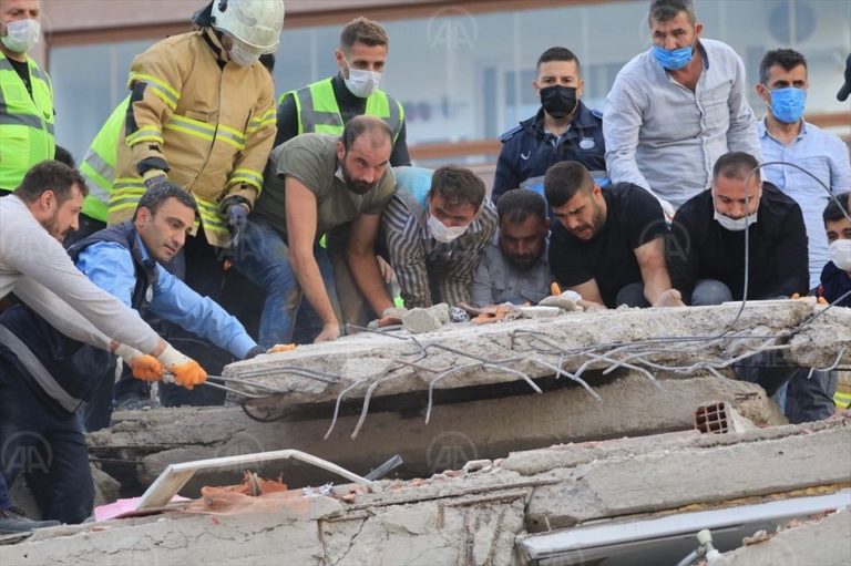 6 të vdekur deri më tani dhe 202 të lënduar nga tërmeti në Turqi