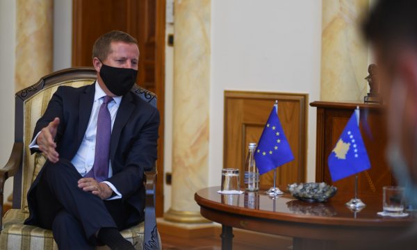 Shefi i BE-së në Kosovë: Specialja i gjykon vetëm individët, e çon Kosovën përpara në rrugën evropiane