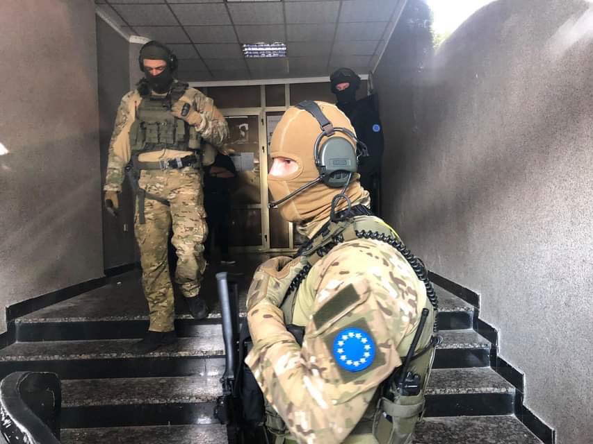 Raportohet se Specialja mund të kryej së shpejti arrestime edhe në Shqipëri