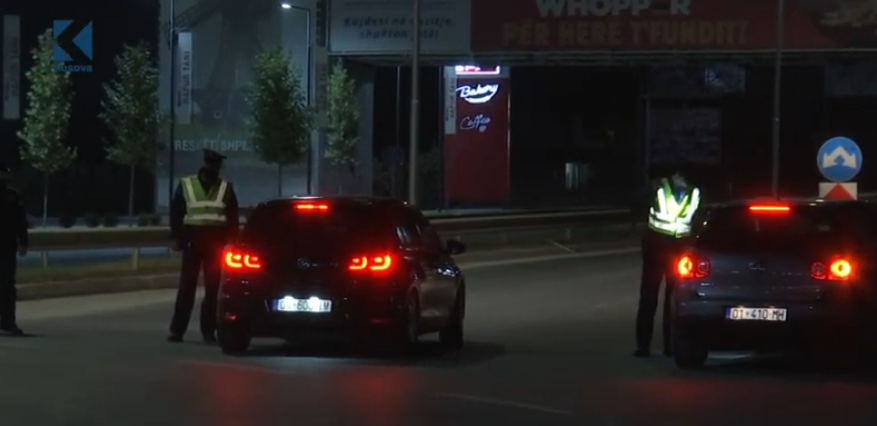 Policia me kontrolla rigoroze për ata që duan të hyjnë në Prishtinë – ja sa po zbatohen masat e reja antikoronavirus (VIDEO)