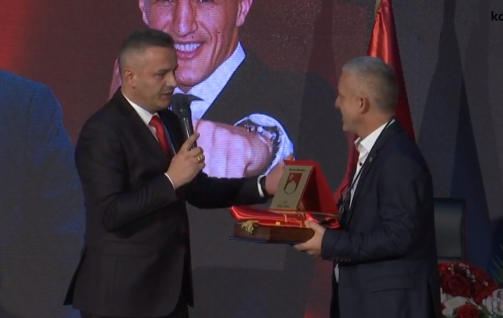 Komuna e Skenderajt ndan titullin “Qytetar Nderi” për Halil Kastratin dhe Haxhi Krasniqi