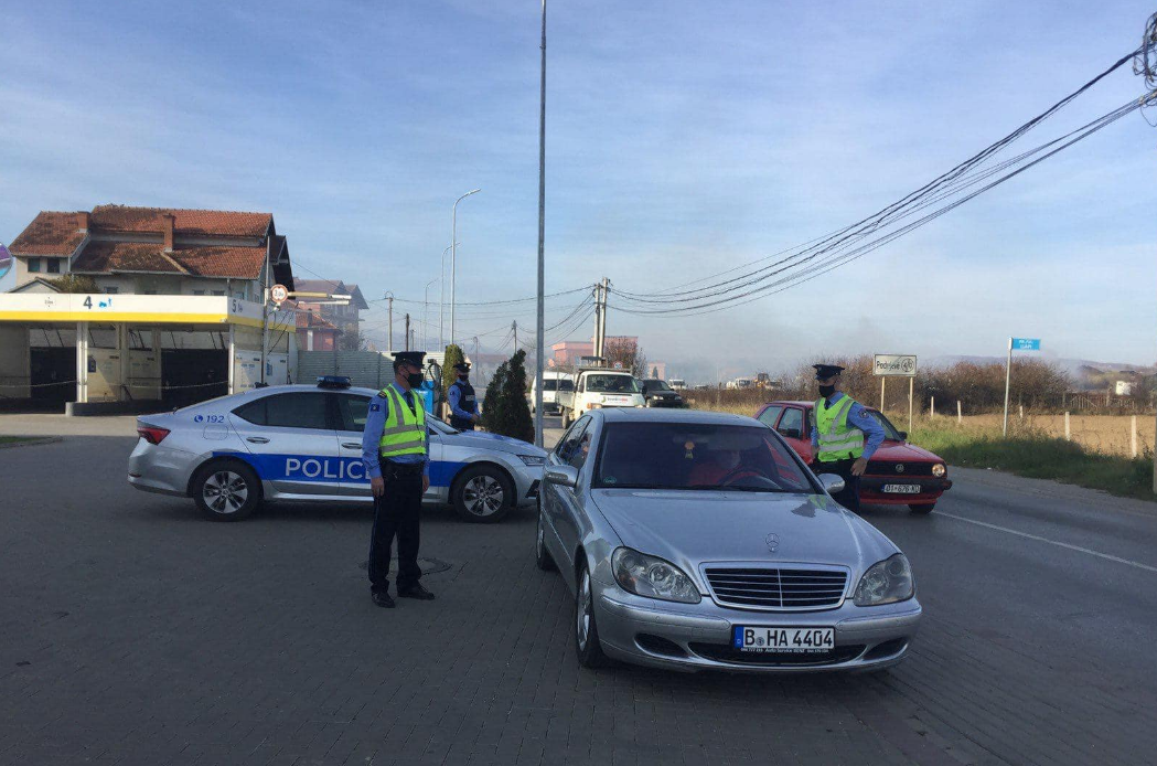 Policia s’i lë të hyjnë qytetarët në komunat e karantinuara, Zemaj paralajmëron mbyllje edhe në komunat e tjera