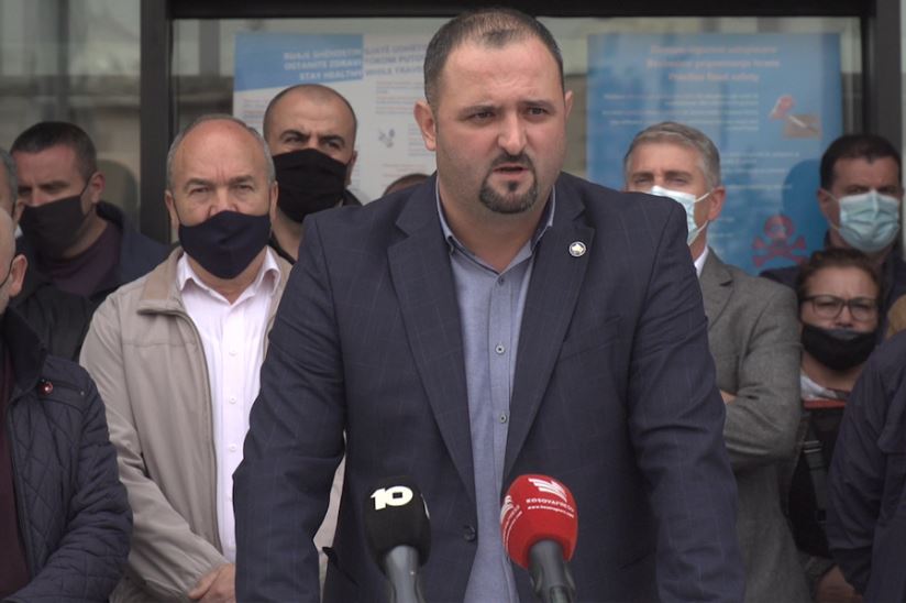 Punëtorët e Telekomit ultimatum qeverisë: Keni 72 orë për të zgjidhur çështjen e xhirollogarive