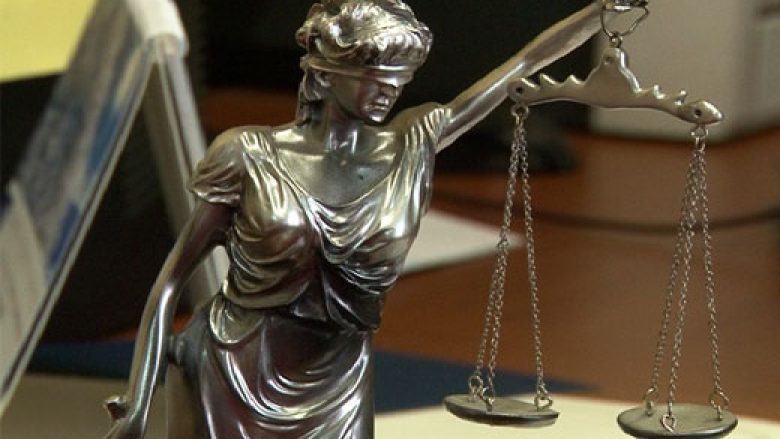 IKD: Gjykatësit e caktuar favorizojnë politikanët e akuzuar
