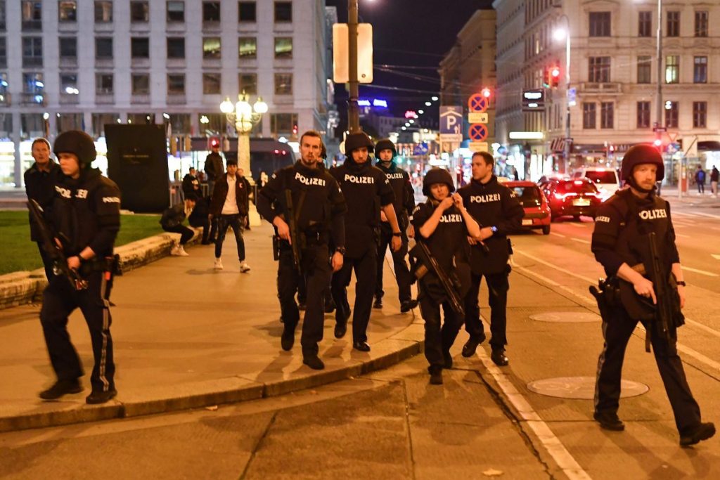 Autori i sulmit i shkruan policisë së Vjenës: Betohem për Allahun që s’keni parë gjë akoma!