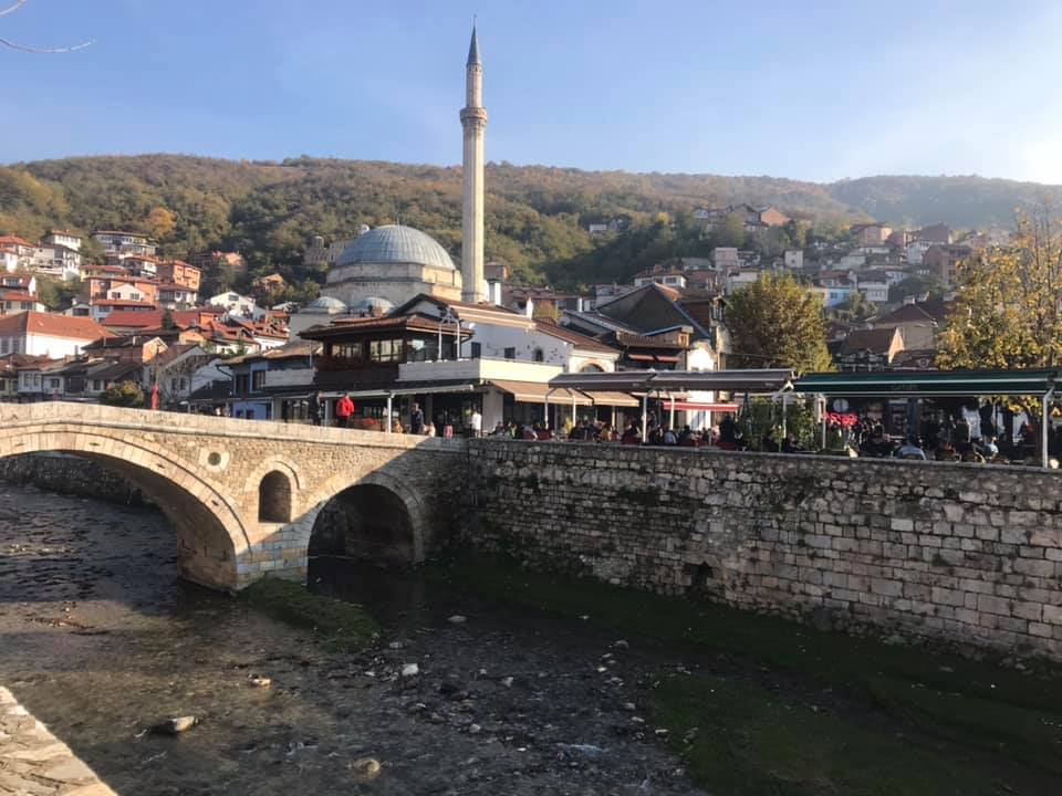 Dhuna në familje: 17-vjeçarja nga Prizreni rrah nënën e saj pasi i tha se po del shumë