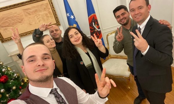 Rrëzohet Qeveria Hoti, vjen reagimi nga kabineti i Vjosa Osmanit