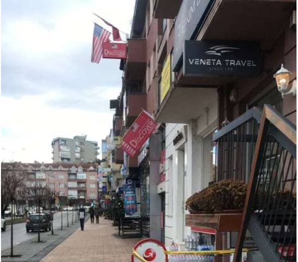 Dyshohet se një burrë ka vrarë veten në qendër të Prishtinës