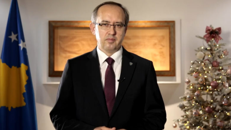 Mesazhi i kryeministrit Hoti me rastin e vitit të ri 2021
