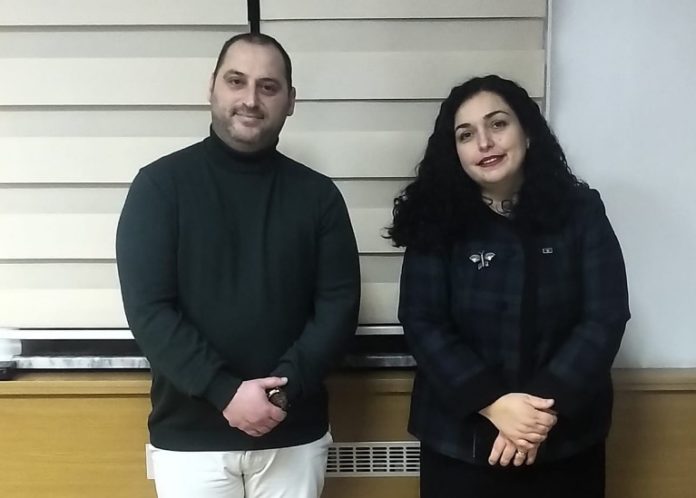 Osmani nuk ndalet, ia merr edhe një zyrtar LDK-së në Gjilan