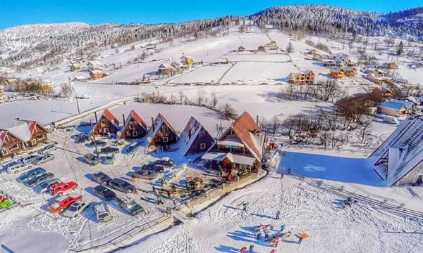 Boga turistike lihet në terr, pa energji elektrike