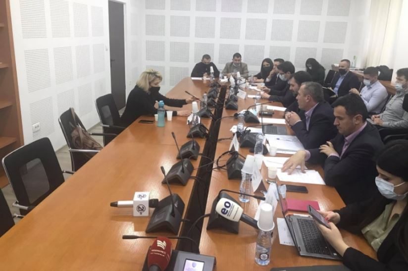 Kusari-Lila intervistohet rreth procesit të privatizimit të KEDS