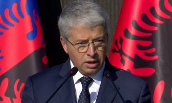 Jep dorëheqjen Ministri i Brendshëm, Sandër Lleshaj