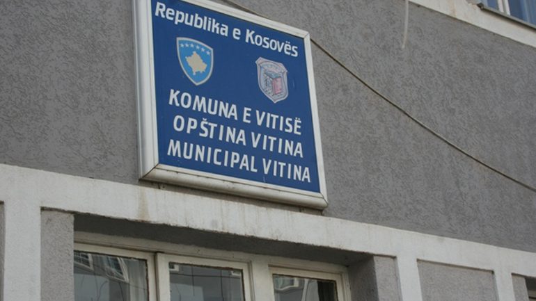 Arrestohen zyrtarët komunalë në Viti