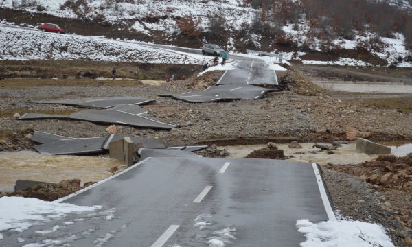 Për rrugën që u copëtua në Malishevë, Sali Berisha e akuzon Edi Ramën