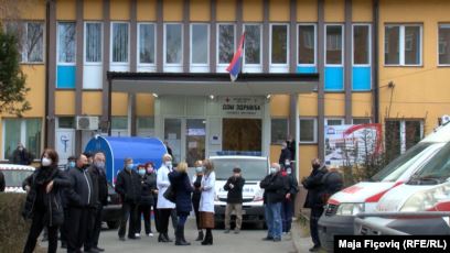 BE-ja u bën thirrje Kosovës dhe Serbisë të bashkëpunojnë për vaksinimin