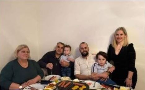 “Gërrnaqi” që nuk mund të vijë në Kosovë, uron nga Austria