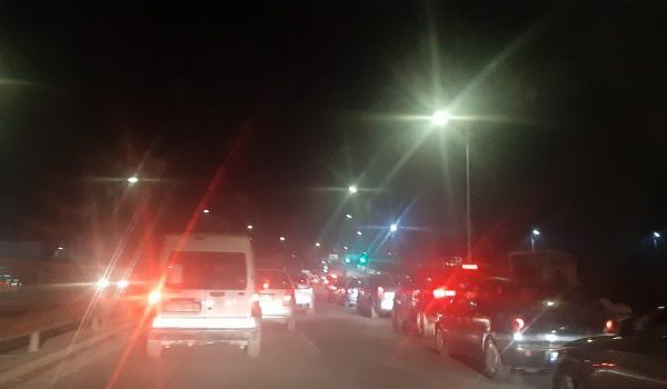 Kolona deri në 200 metra në Merdare