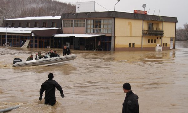 Komuna e Drenasit kërkon që deri nesër të dorëzohen kërkesat për vlerësimin e dëmeve nga vërshimet