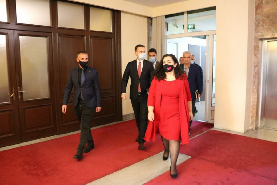 Vjosa Osmani kandidon me shtatë kandidatë brenda listës së VV-së