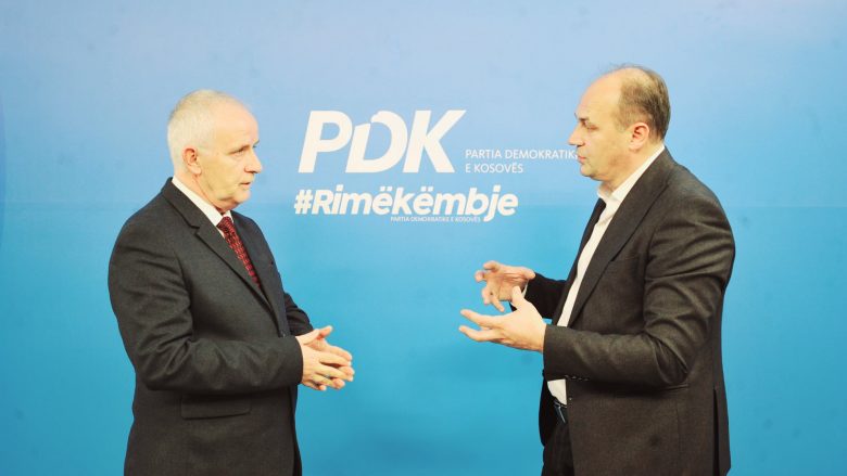 PDK-së i bashkohet gazetari i njohur Asllan Bajrami