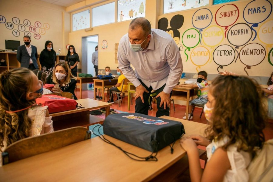 Ahmeti: Objektet shkollore në Prishtinë janë gati për fillimin e mësimit