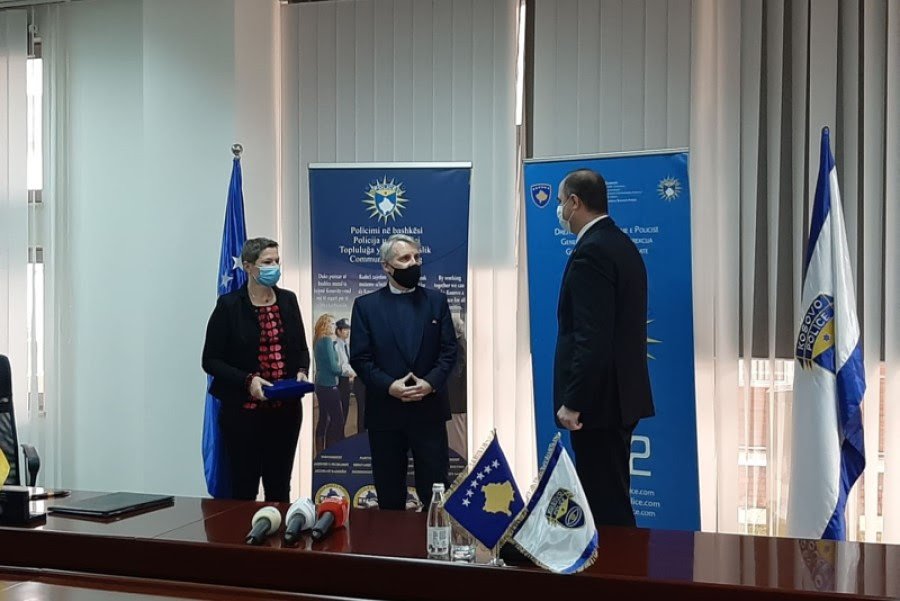 Policia e Kosovës pranon donacion me vlerë mbi 240 mijë euro nga Ambasada Gjermane