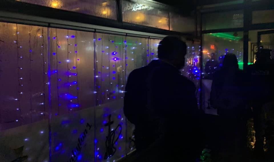 Nuk respektuan orarin e punës, inspekcioni mbyll një lokal të “shisha bar” në Mitrovicë