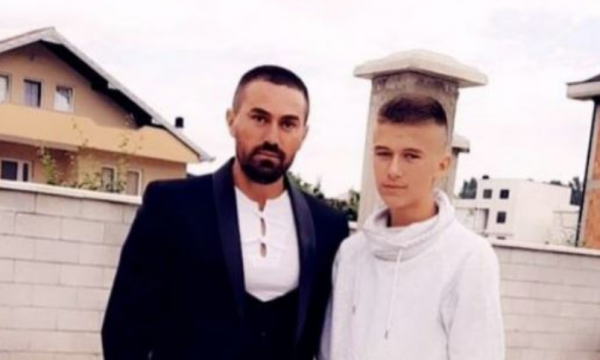 “Vdiq edhe zemra ime pa ty”, fjalët prekëse të babait për djalin 15-vjeçar që ia vranë sot në Prizren