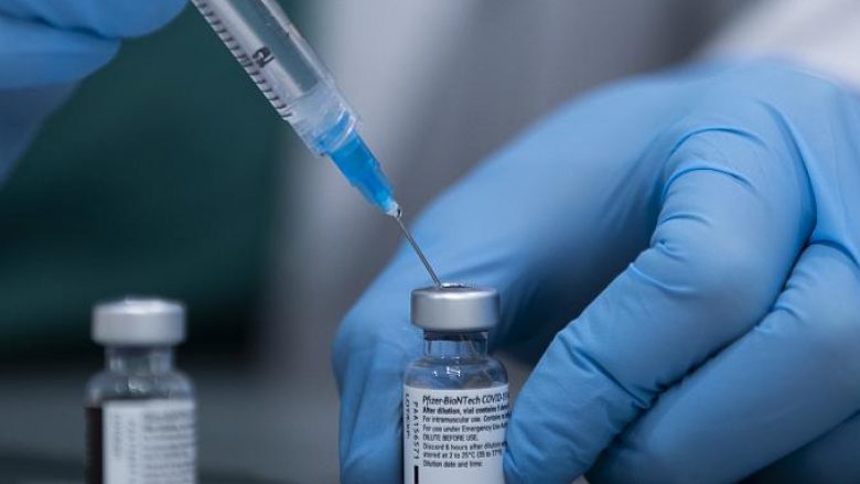 BioNTech/Pfizer premtojnë deri në 75 milionë doza shtesë të vaksinave kundër COVID-19 për vendet e BE-së