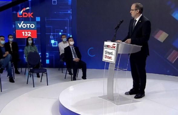 Hoti thotë se gjatë qeverisjes së tij nuk kishte asnjë aferë korrupsioni