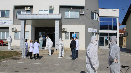 Dërgohet pa shenja jete një person në QKMF në Shtime, policia nis hetimet