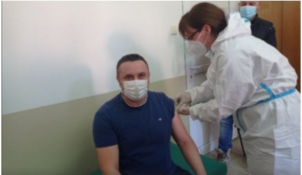 Kryetari i Graçanicës: 10 mijë qytetarë të Kosovës u vaksinuan nga Serbia