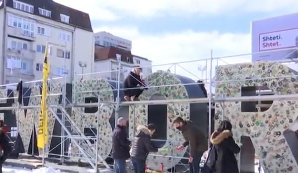 Bëhen përgatitjet për festën e pavarësisë