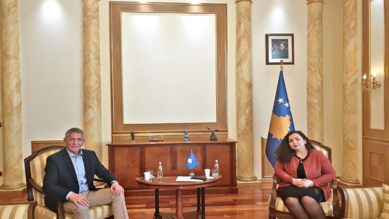 Quni i bën thirrje Vjosa Osmanit të kthehet në LDK