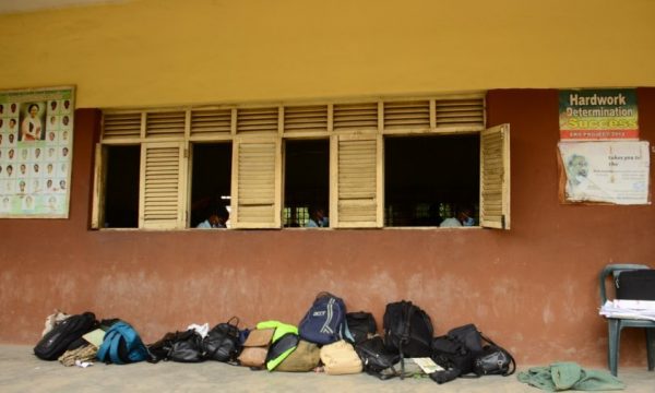 Sulmuesit e armatosur rrëmbejnë një numër të madh nxënësish në Nigeri