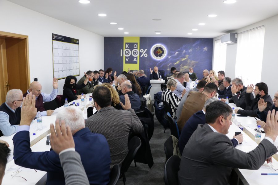 AAK-ja pret certifikimin e rezultateve për të vendosur për çështjen e presidentit