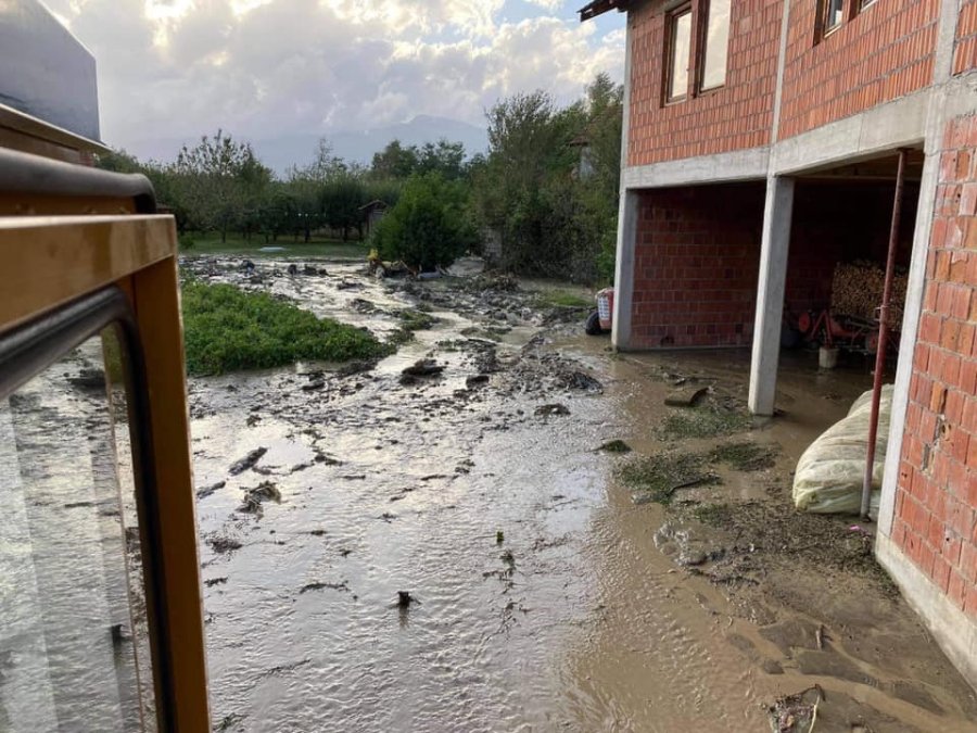 Fondi i Qeverisë i pamjaftueshëm për mbulimin e dëmeve nga vërshimet në Fushë-Kosovë