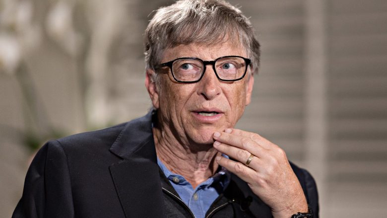 Bill Gates jep prognozën se kur do t’i kthehet bota normalitetit