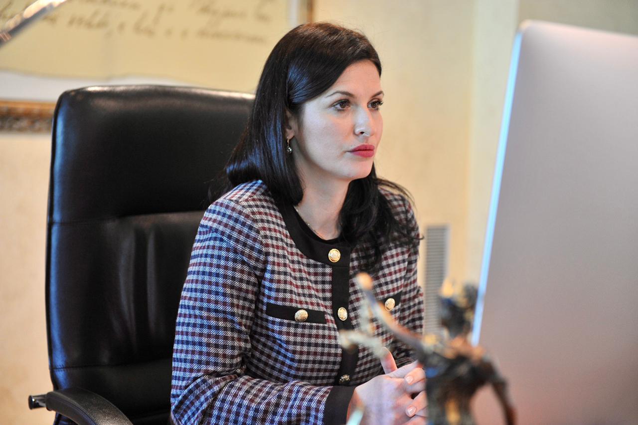 Horror në spitalin në Spanjë: shqiptari shkoi të bënte testin për Covid, aty ia morën zemrën dhe kufomën e nisën për Tiranë