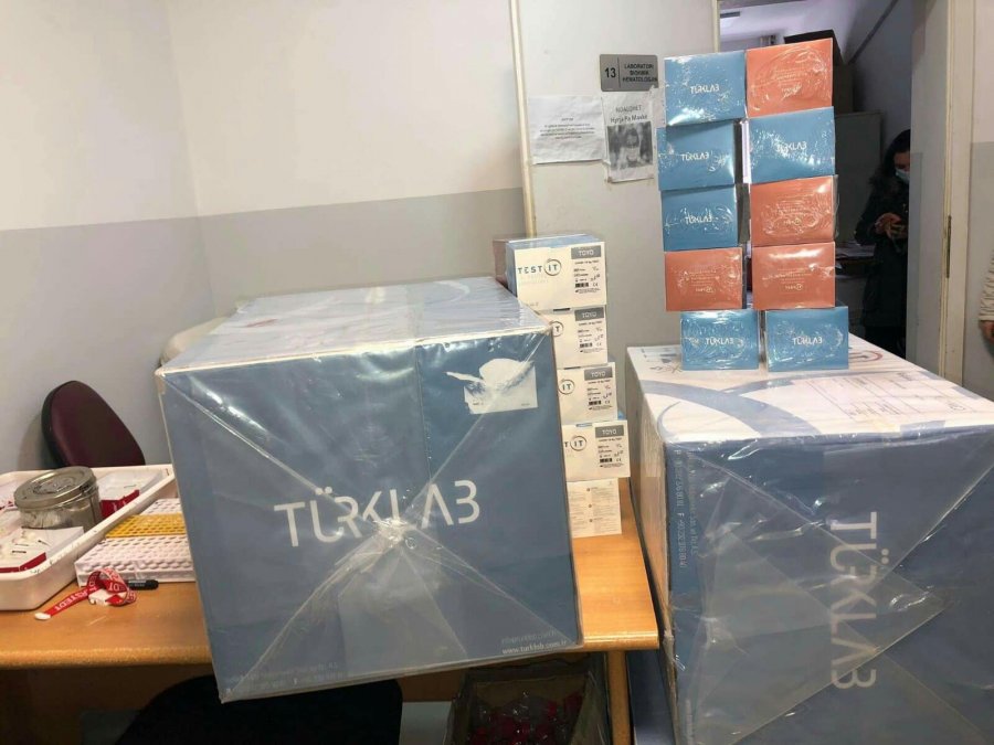Komuna e Gjakovës pranon 5000 teste rapide për komisionerët e zgjedhjeve