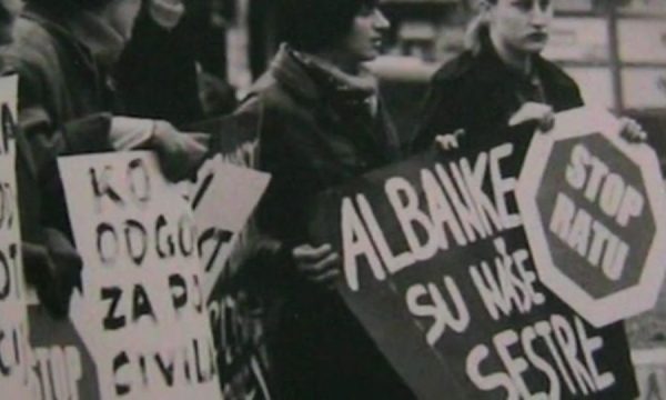 “Gratë në të zeza”, sot protestojnë në Serbi kundër racizmit ndaj shqiptarëve