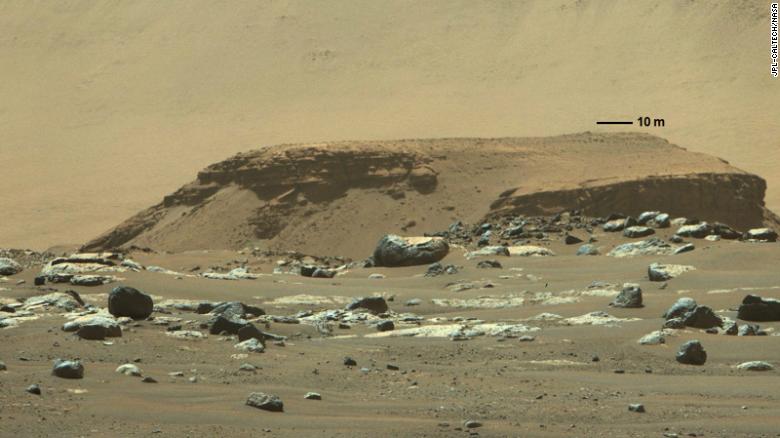 Roveri i NASA-s fillon eksplorimin e sipërfaqes së Marsit, sjell imazhe të reja