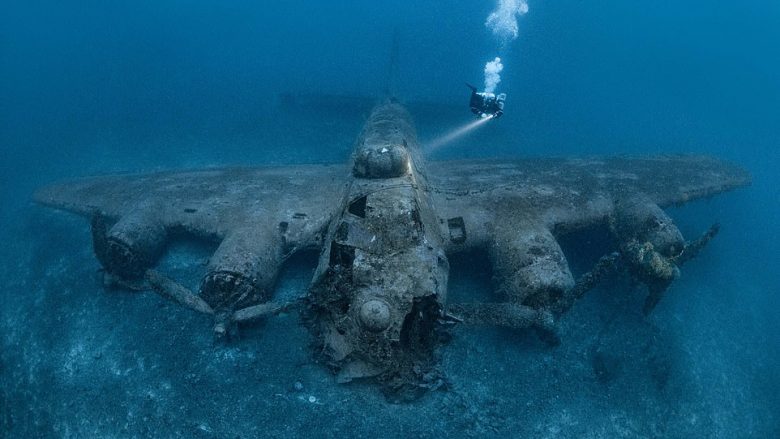 Aeroplani bombardues i Luftës II-të Botërore gjendet në fund të Detit Adriatik