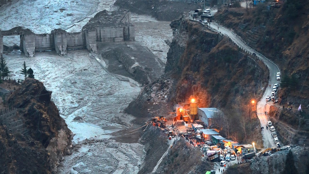 Në Himalaje po shkrijnë akujt/ Rrezikohen një miliard e gjysmë njerëz
